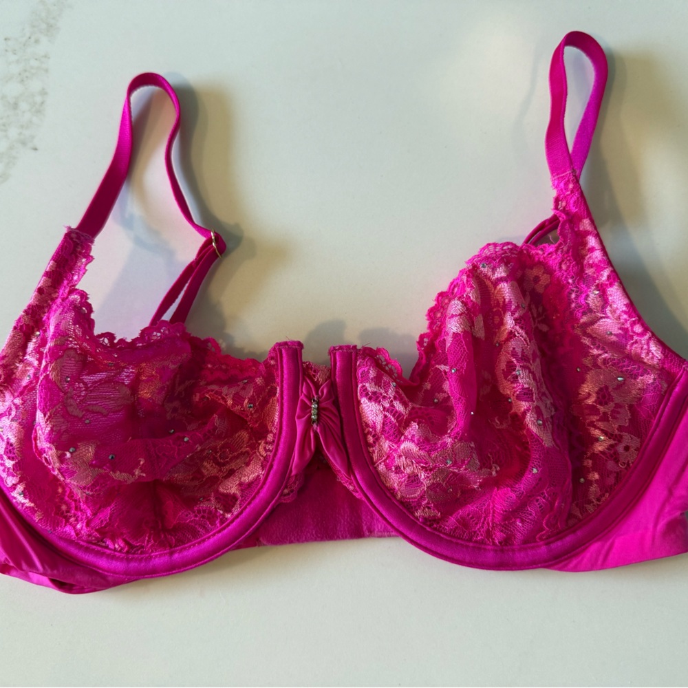 Victoria's Secret Vibrant Hot Pink Lace Bra